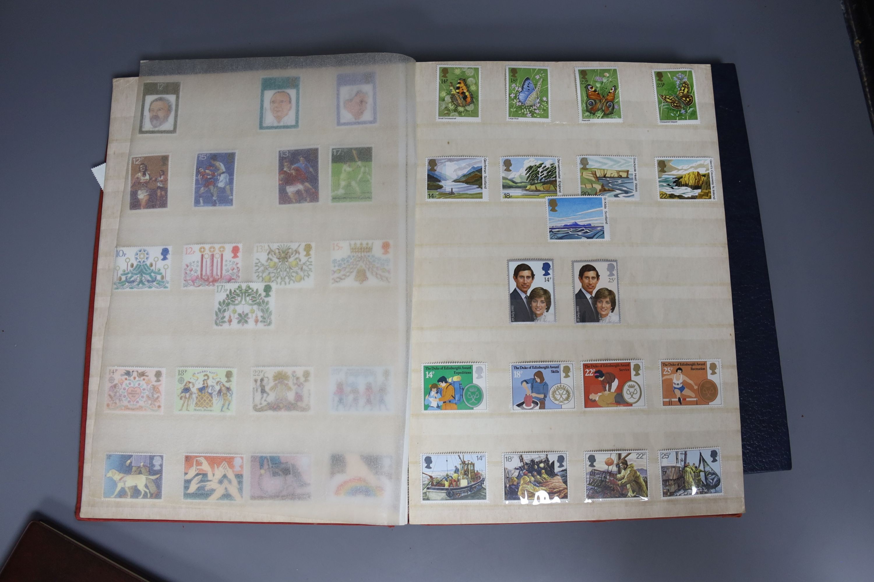 Great Britain presentation packs, First day covers and mint sets mostly 1970s-1980s